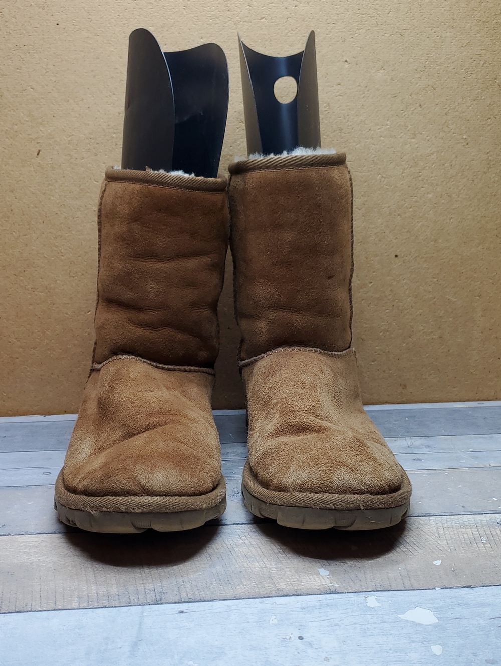 UGG Women's Brown Shearling-Lined Suede Boots Size 6
